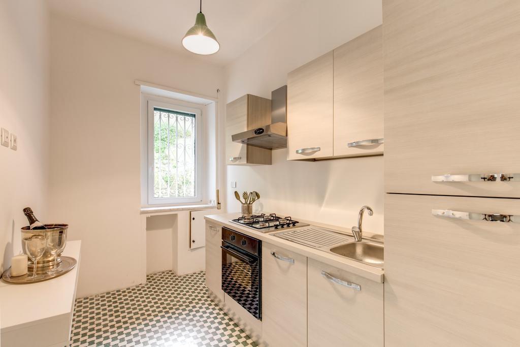 Daisy Colosseo Apartment Rome