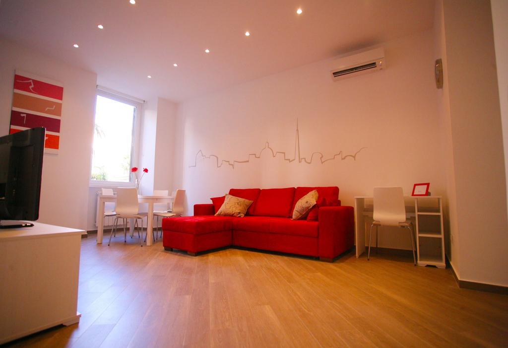 Apartment Red Flat In Rome