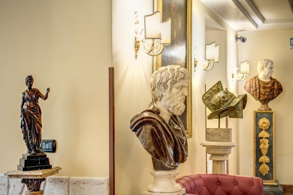 Aurelius Art Gallery 3* Rome