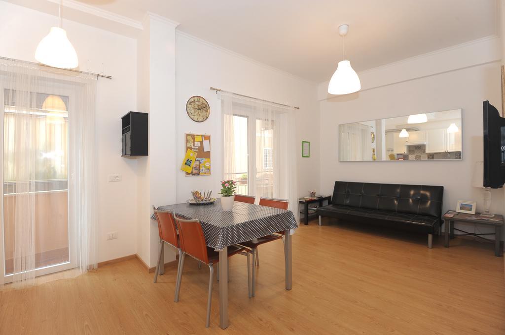 Apartment Holiday Home Roma Rome