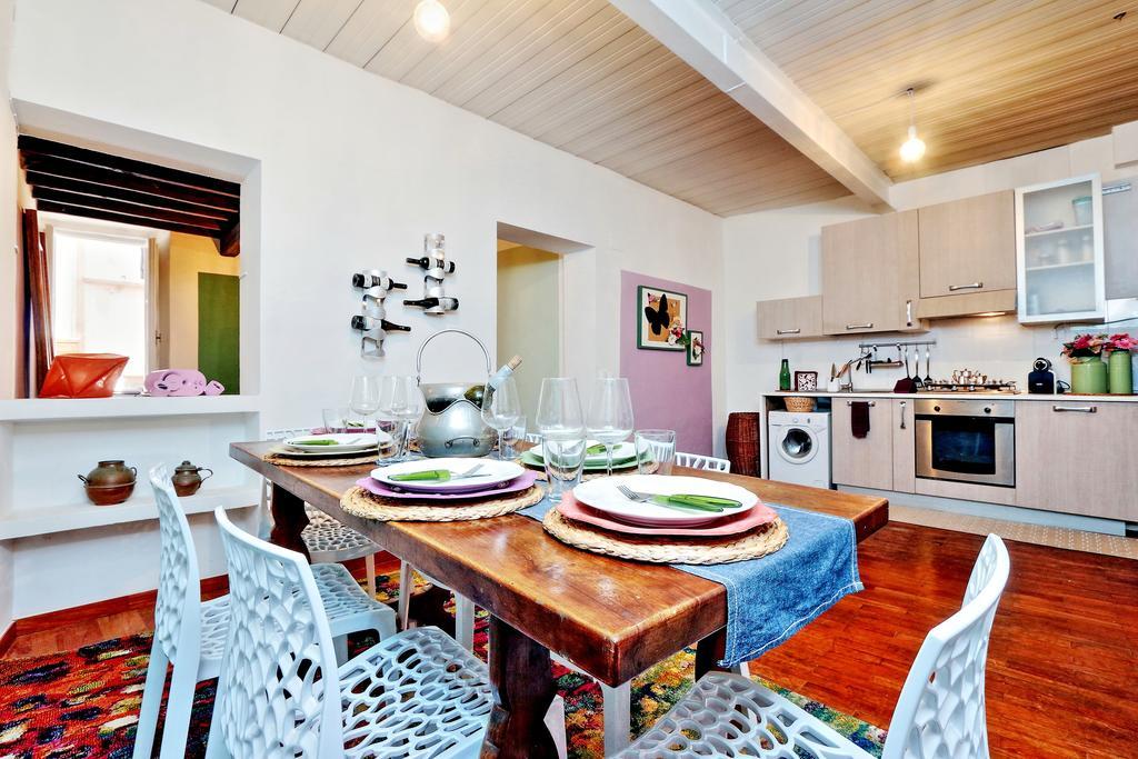 Mariposa Apartment