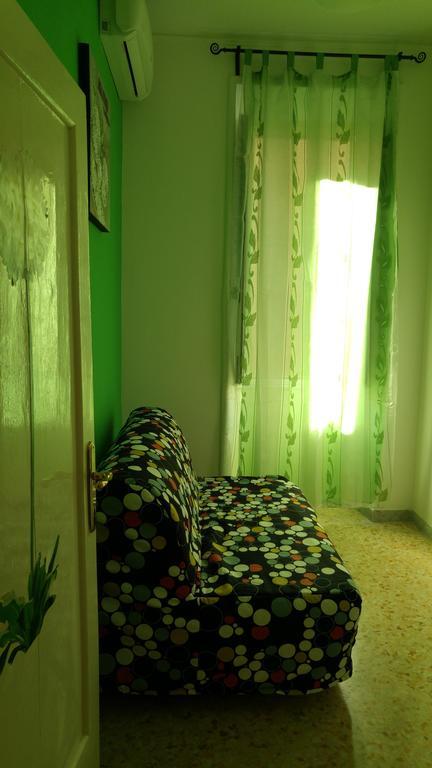 Apartment Happy Holidays *