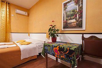 Guest house Cicero Center 3*
