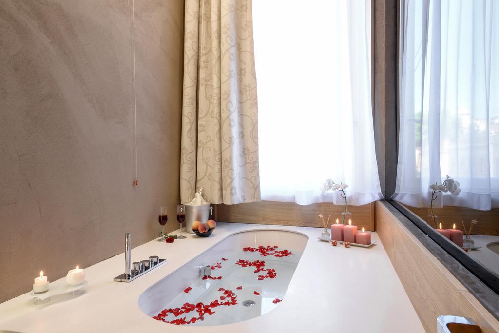 Sun Luxury Pantheon Rome