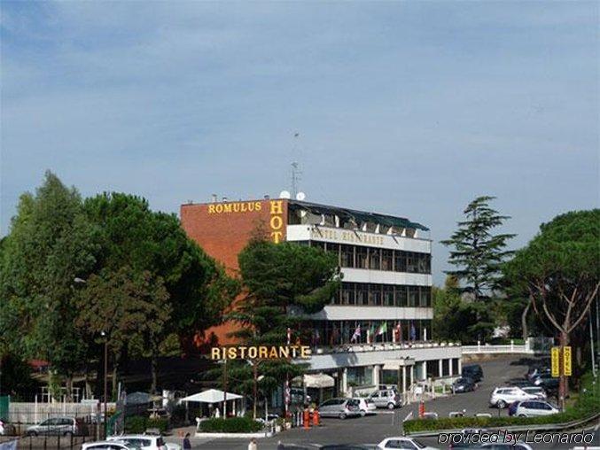 Romulus Hotel