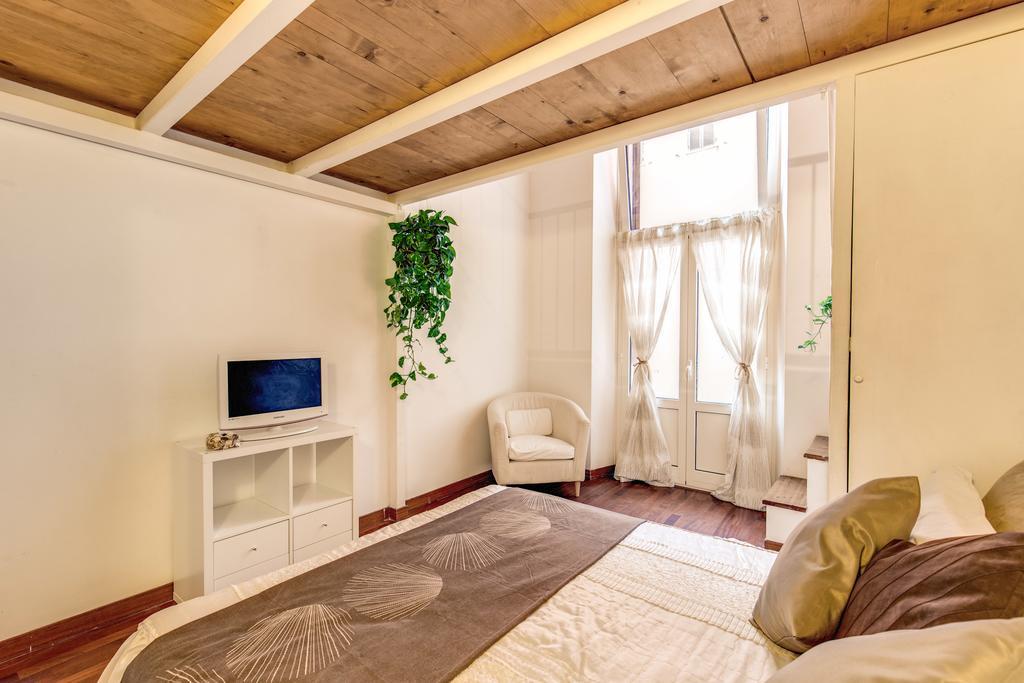 Apartment Domus Pantheon Rome
