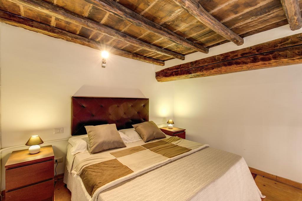 Apartment Domus Pantheon Rome
