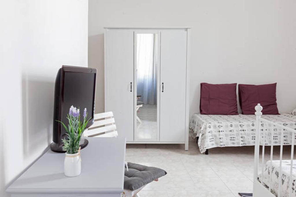 Domus Merulana Bed & Breakfast 3*