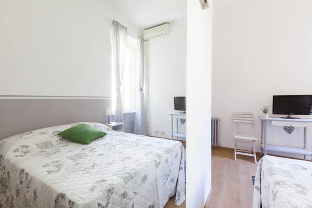 Bed & Breakfast Domus Merulana Roma