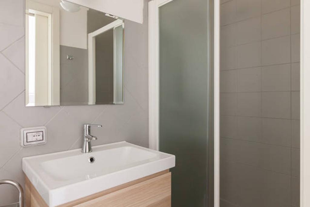 Domus Merulana Bed And Breakfast Bed & Breakfast Rome