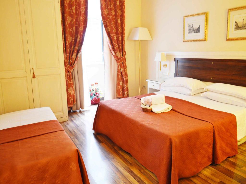 Bed & Breakfast Residenza Domiziano 3*