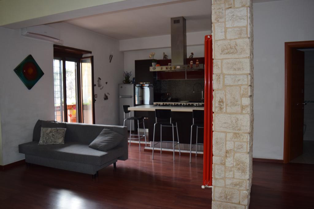 Da Johnny Apartment *