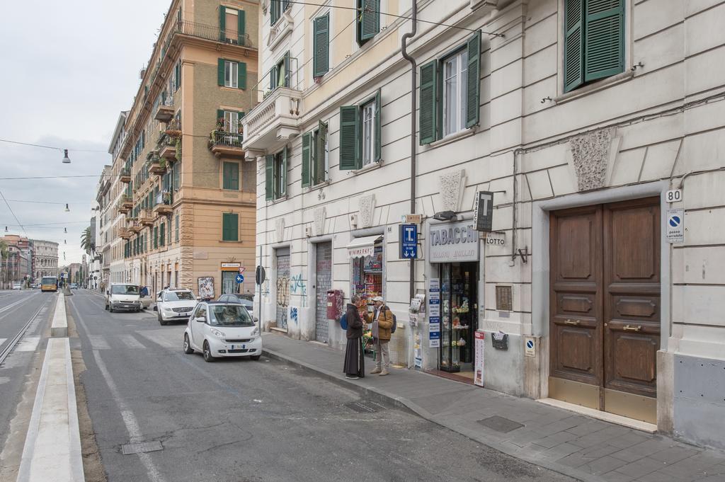 Black Colosseo Guest house Rome