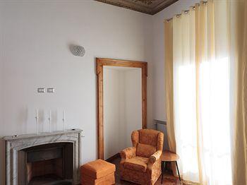 Guest house Lh Royal Terrace