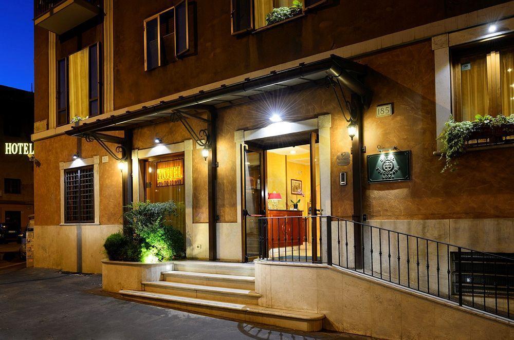Tuscolana 3* Rome
