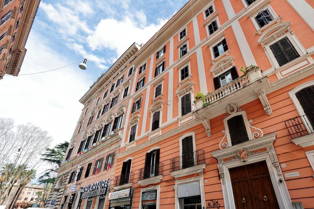 Lucky Domus Guest house