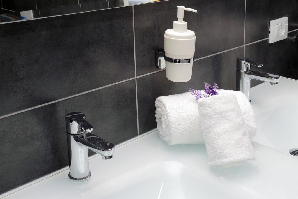 Valery Guest House Holiday home Rome