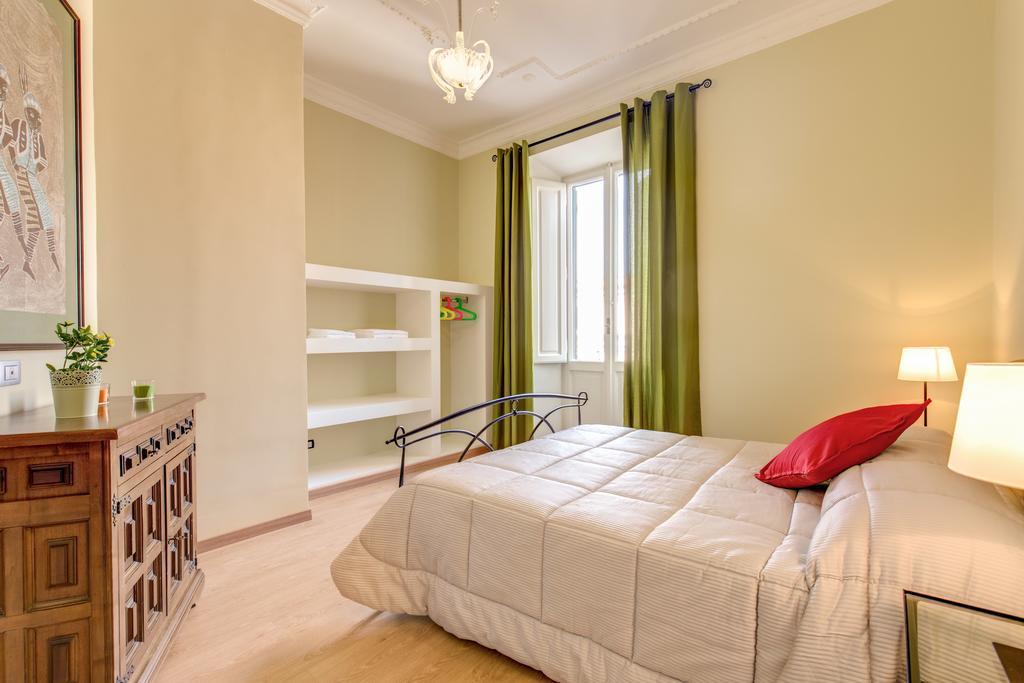 Apartment Magna Grecia Rome