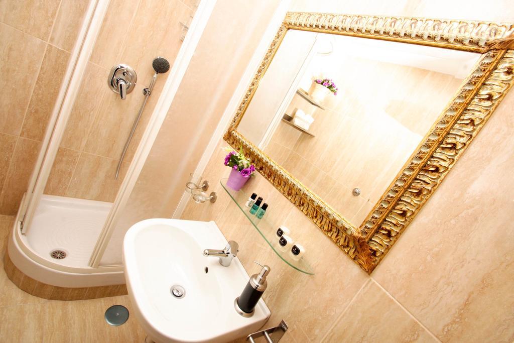 Ondina Guest house *