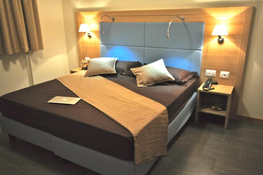 Hotel 325 Tor Vergata Rome