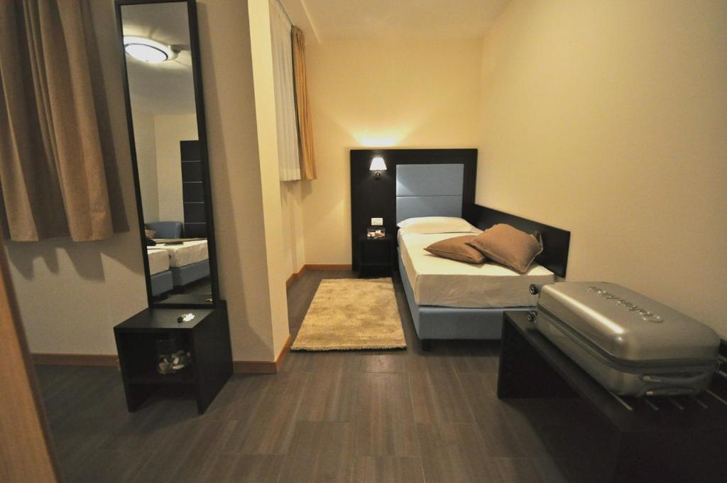 325 Tor Vergata Hotel Rome