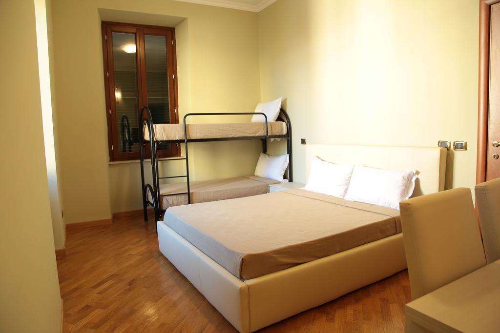 Hotel H&h *