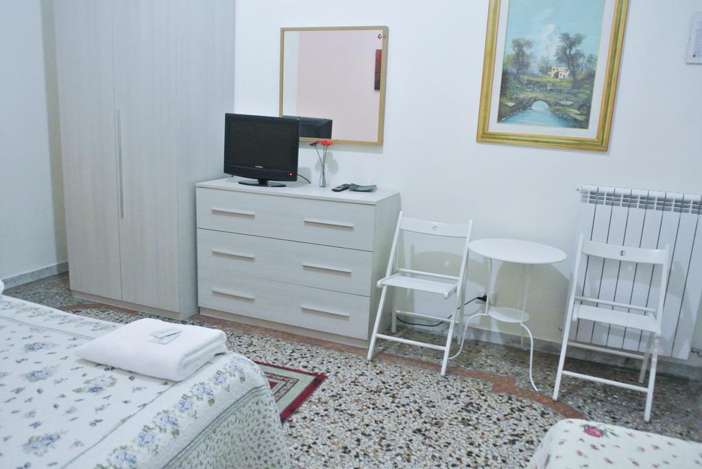 Hellokitty Guest house