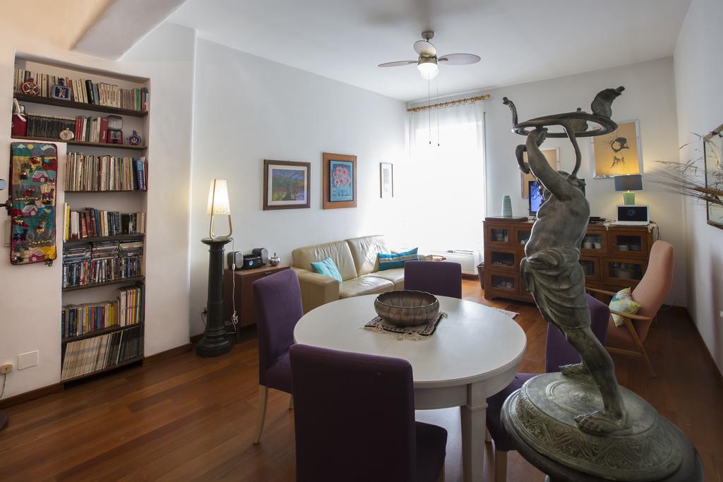 Living In San Peter Apartment Rome