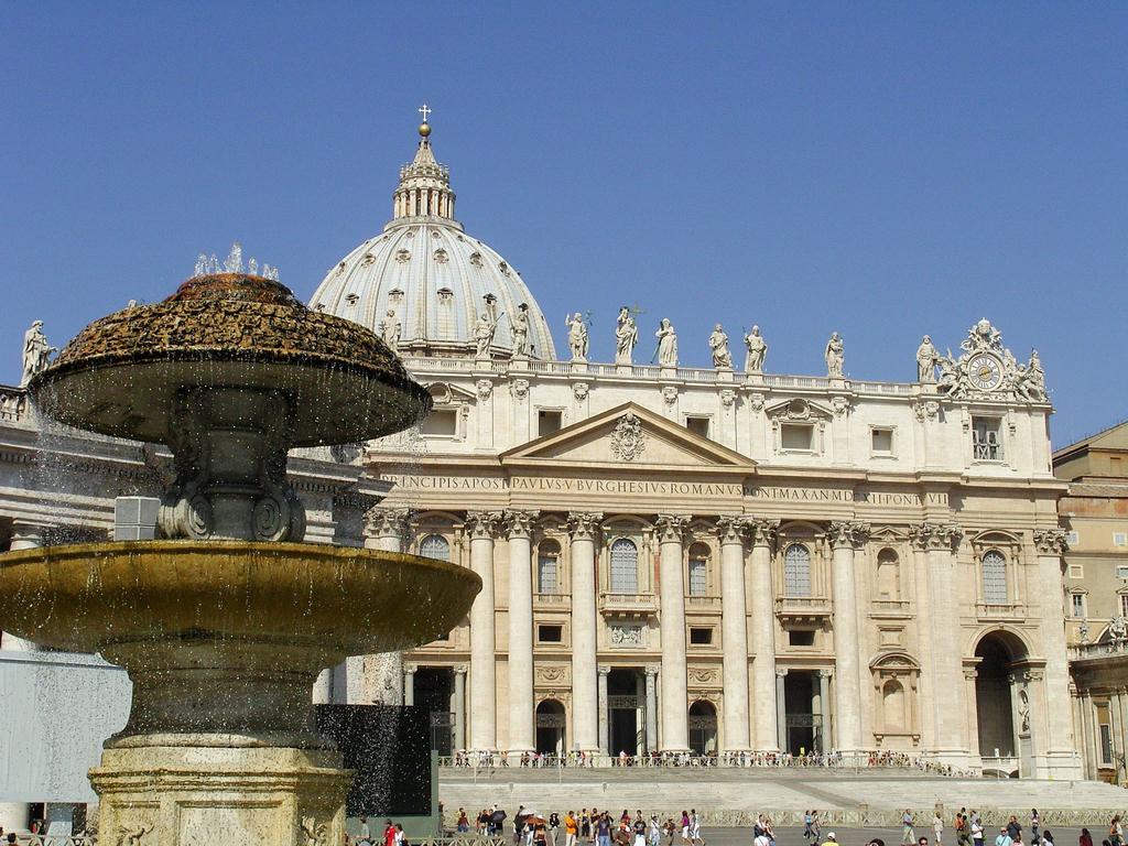 Sweet Dreams In St. Peter * Rome
