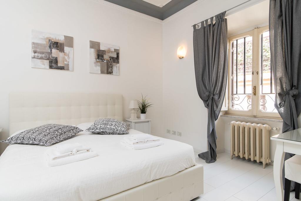 White Borgo Apartment