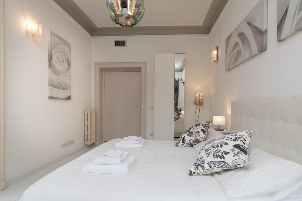 White Borgo Apartment