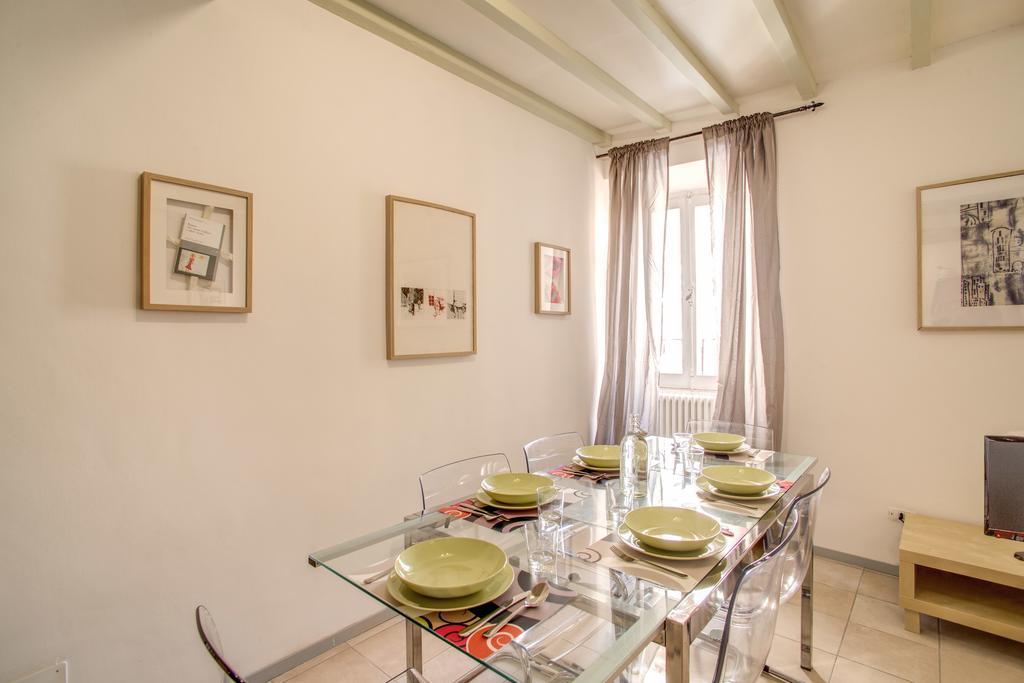 Three Bedroom Campo Dei Fiori Apartment *