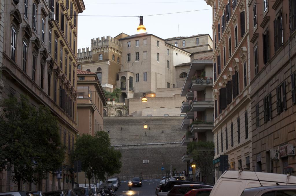 Vatican Santamaura 39 Rome