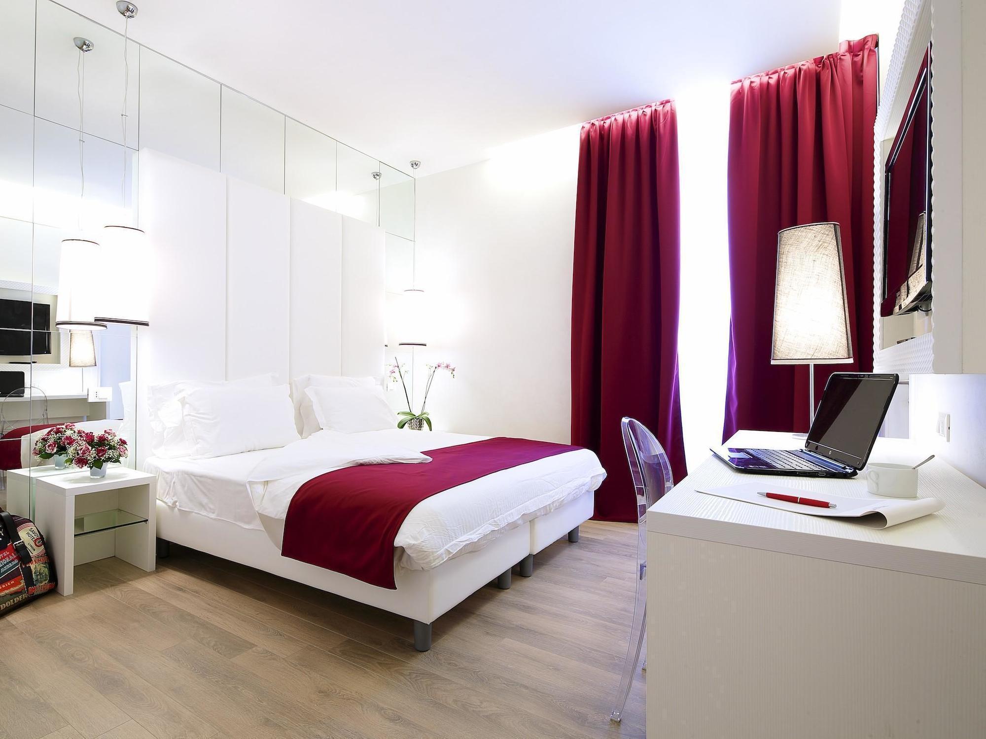 Tullia And Prisca Relais Guest house