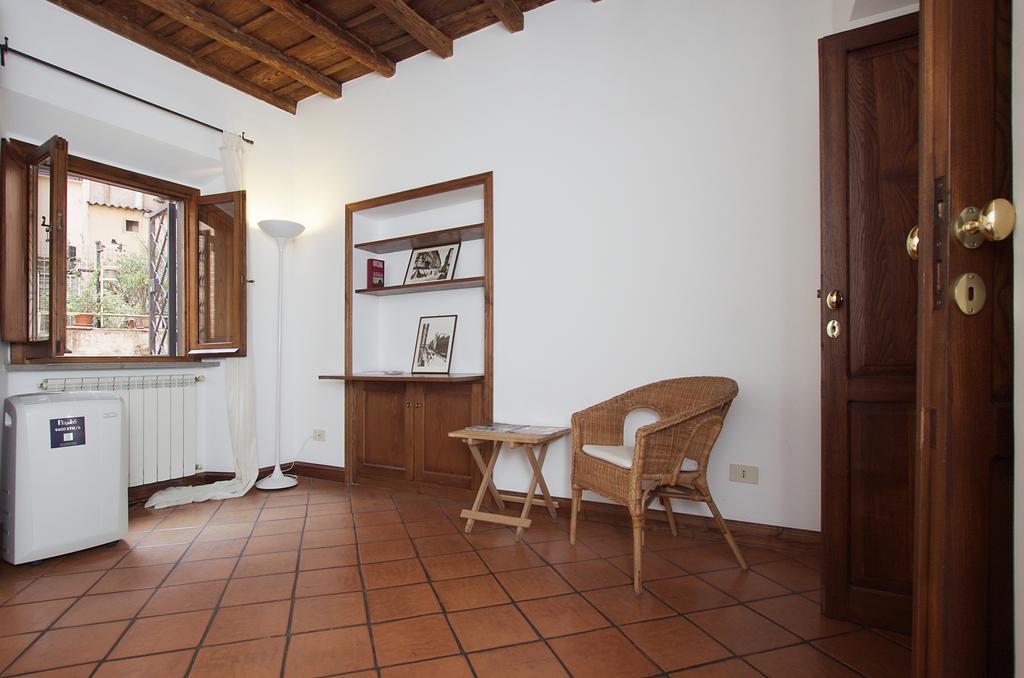 Vacanze Romane Centro Storico Trastevere Rome