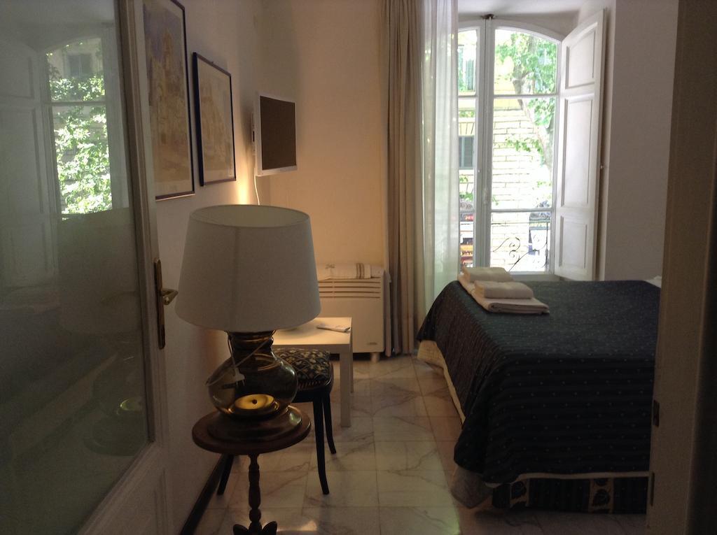 Bed & Breakfast 2 Be Colosseo Rome