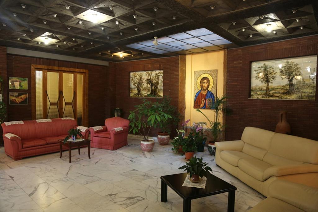 Casa Piccole Ancelle Di Cristo Re Rome