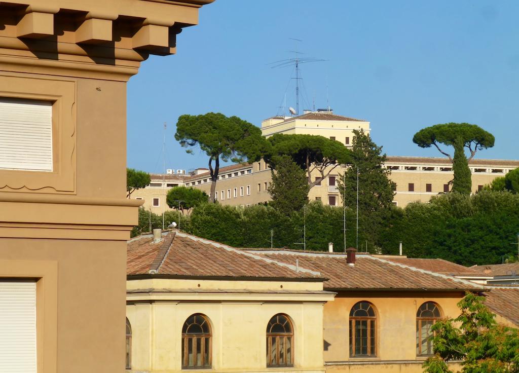 Laeta Domus In San Pietro Rome