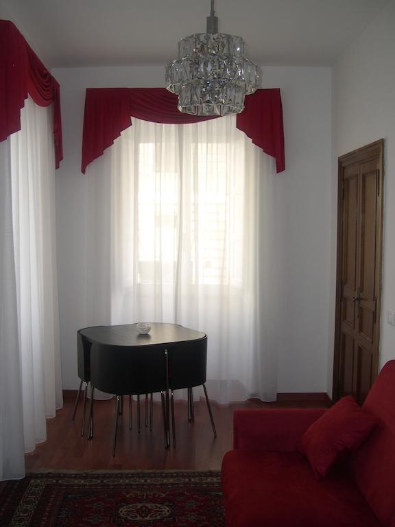 Apartment Argentina Rome