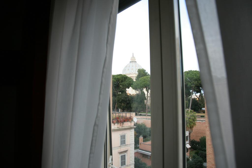 Da Maria Jose A San Pietro Rome
