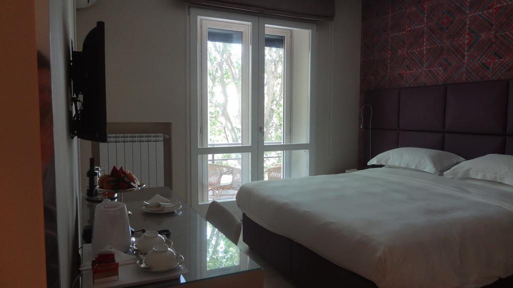 Augustana House Rome