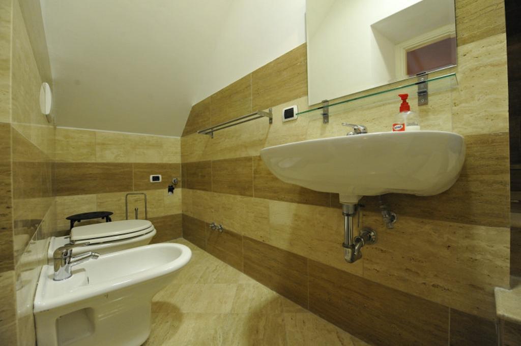 Apartment Hella Ibernesi 23 Fori Imperiali Inn, New Gestion! Rome