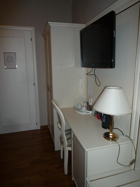 Guest house Domus Bocca Di Leone 3*