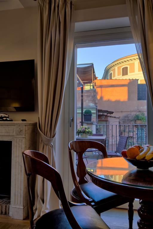 Hotel Trevi Palace Luxury Rome