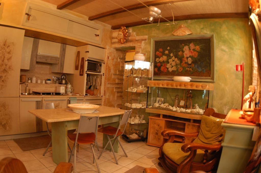 Hospitales Del Pellegrino - Trastevere Rome