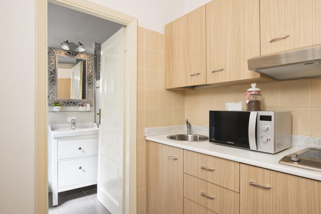 Guest house Navona Tower Relais 2*