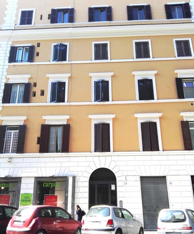 Apartment Vatican Santamaura 39 Rome