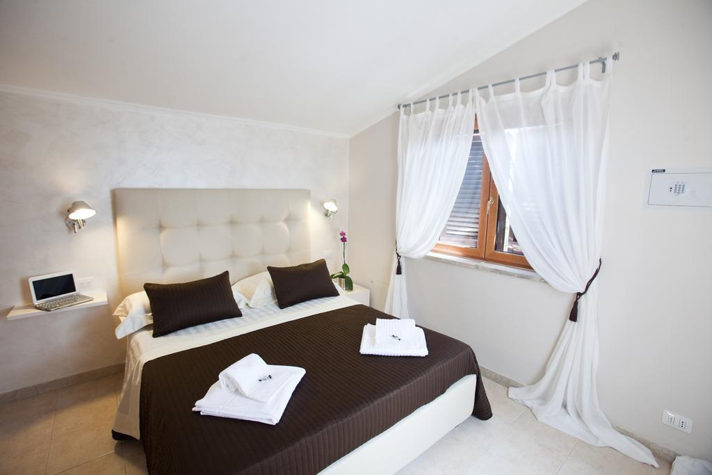 Aurelia House And Loft