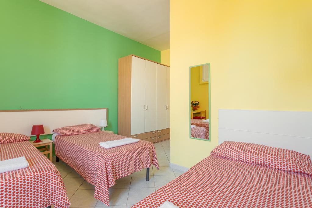 Guest house & Art In