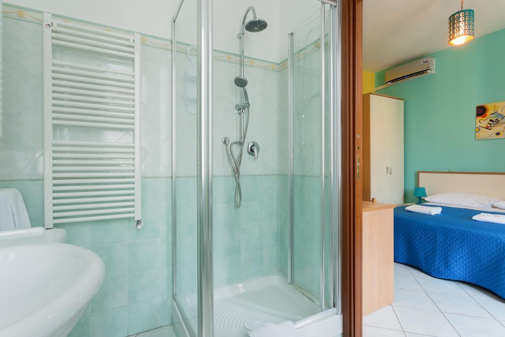 Guest house & Art In